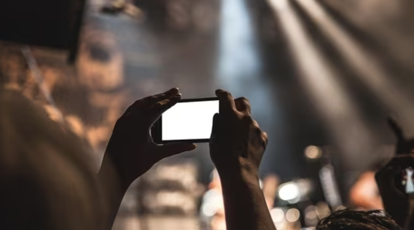 Ministry Blocks Five OTT Platforms For Obscene Content