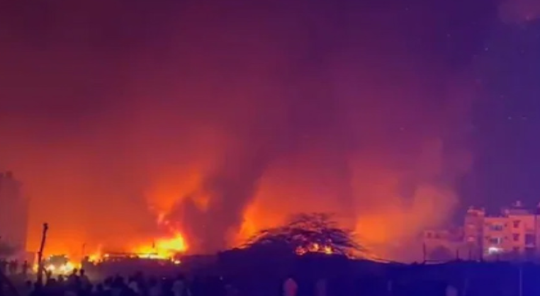 Fire Breaks Out in Fish Market at Uttam Nagar, Over 300 Huts Gutted