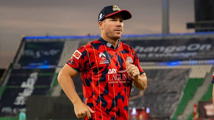 David Warner Arrested for Drunk Driving, Returns to Pakistan