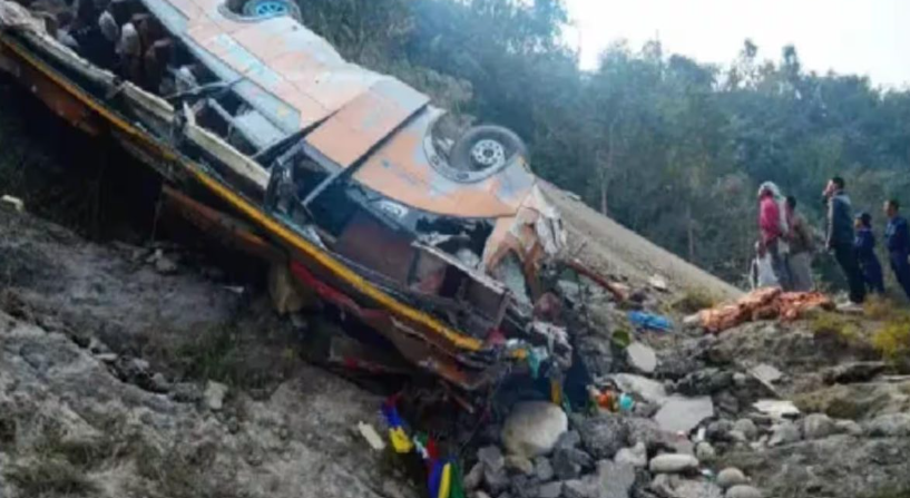 At Least 2 Killed & 21 killed in UP-Nepal Border Road Accident