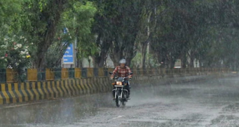 North India Braces for Ongoing Rain as Western Disturbance Persists
