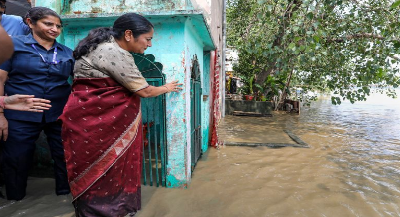 CM Rekha Gupta Approves Flood Protection Wall Along Yamuna