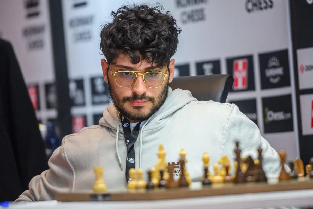 Alireza Firouzja Defeats Praggnanandhaa, Extends Lead at Norway Chess 2026