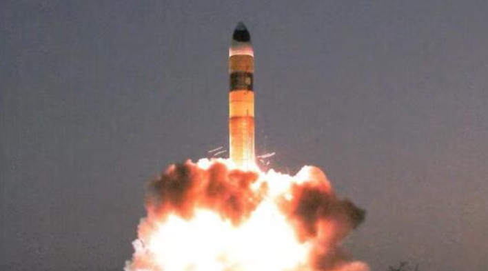 India Strengthens Strategic Deterrence with Successful Agni-5 MIRV Test
