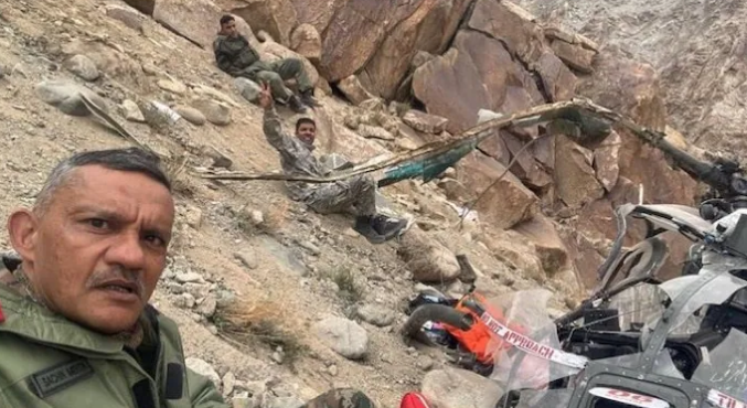 helicopter crash in Ladakh