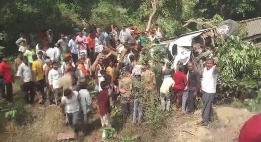 Horrific Road Accident Injures 50 Pilgrims