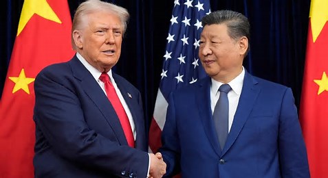 Trump Departs to China as Conflict with Tehran Continues