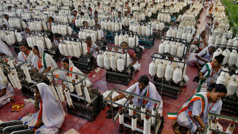 Centre Waives of Import Duty on Cotton Till October 31