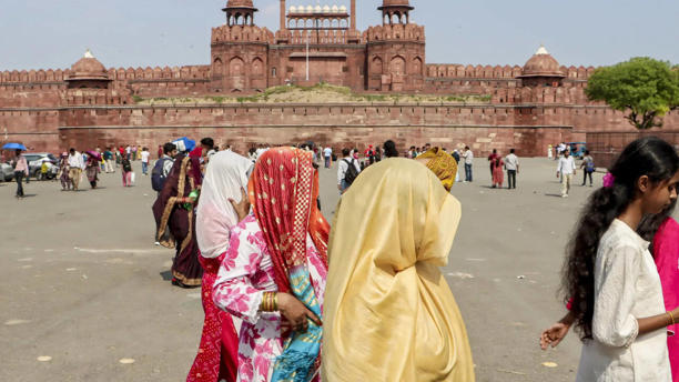 Temp to Soar Beyond 40°C in Delhi; IMD Issues Advisory