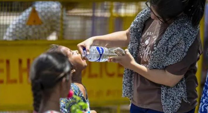 Delhi To Be Plagued By Extreme Heat as Severe Heatwave Continues