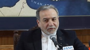 US envoy and Qatar PM already in Switzerland; Araghchi to reach Saturday for peace talks