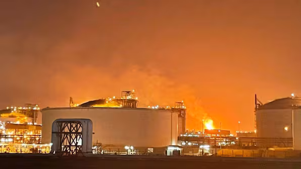Major explosion at Qatar’ Ras Laffan Gas hub injured 54 and 18 missing