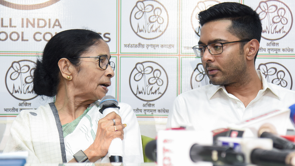 Trinamool crisis deepens as rebel MLAs support expelled legislator