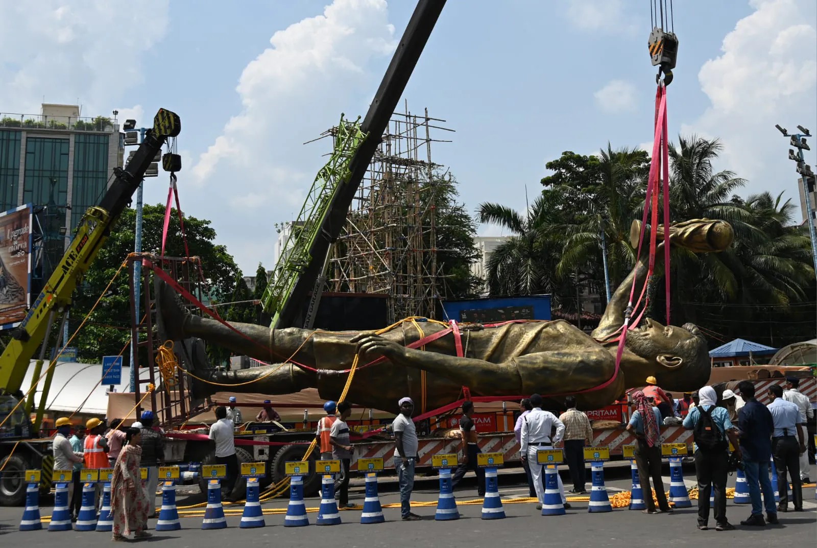 Messi Statue Removed in Kolkata, Relocation Plans