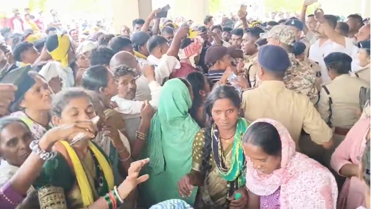 Angry Villagers From 68 Villages Stage Road Blockade