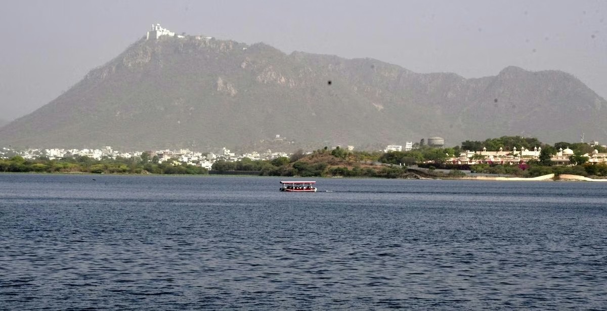 Rajasthan High Court acts to protect Udaipur lakes from pollution