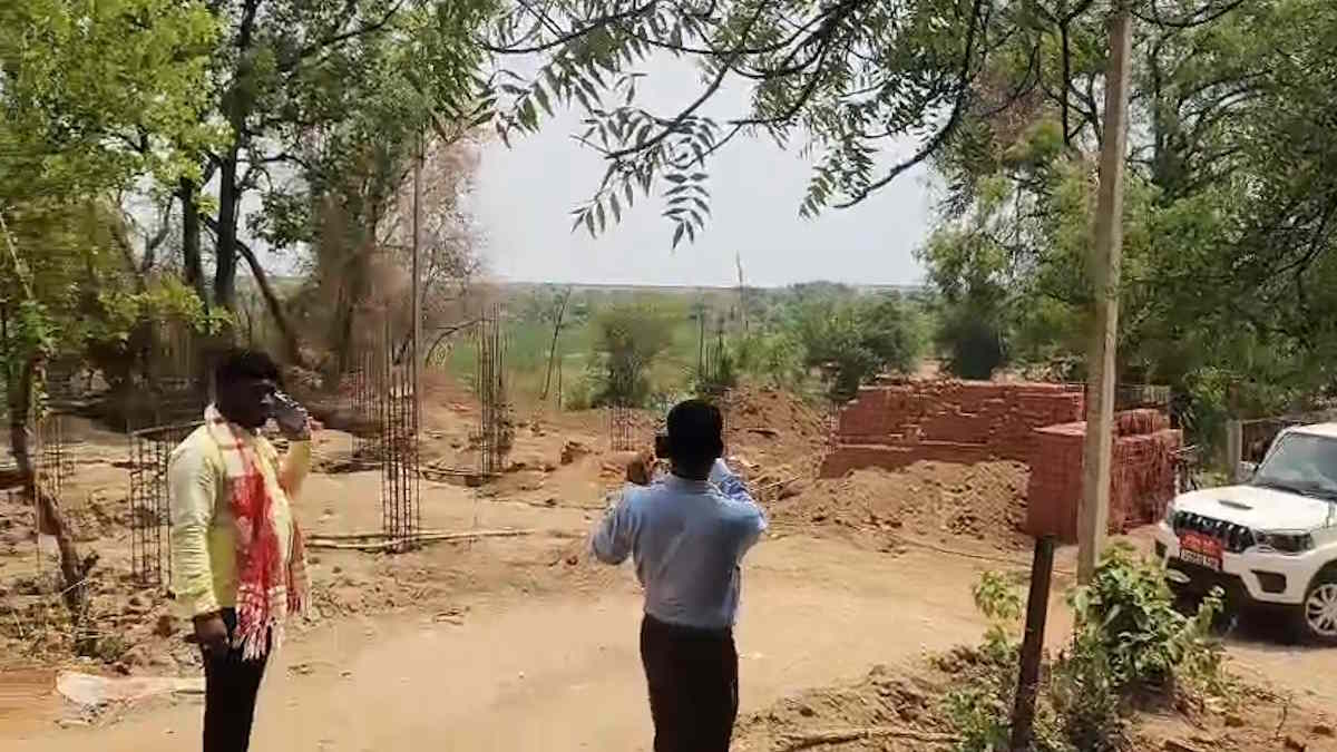 Administration halts resort construction on disputed government land site