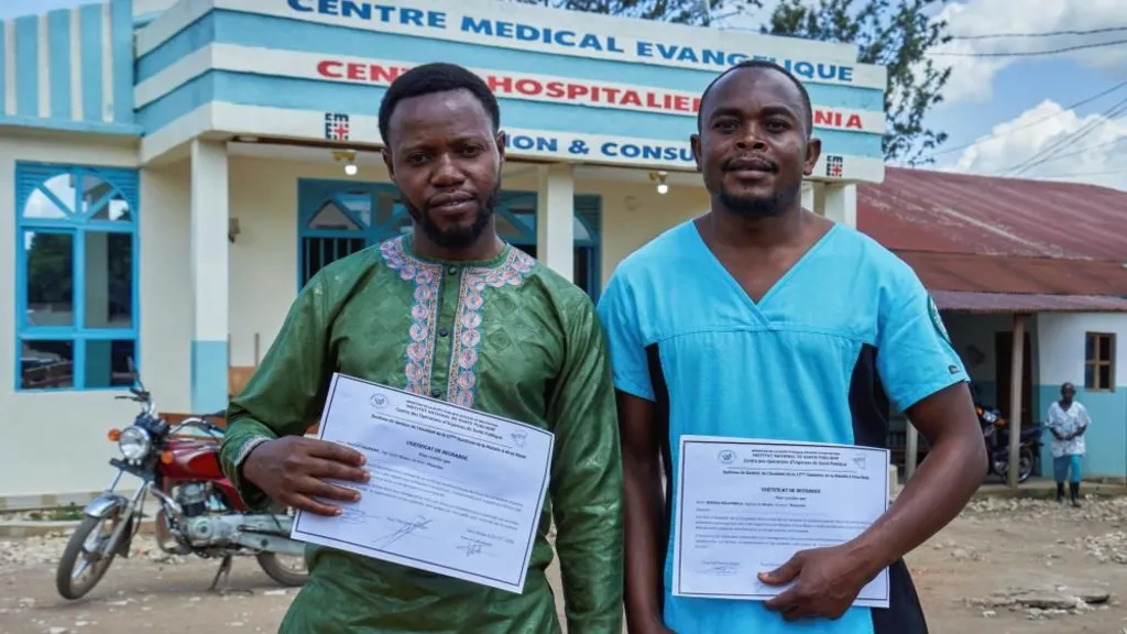 China to Dispatch Medical Aid to Congo; 2 Nurses Return Negative to Ebola
