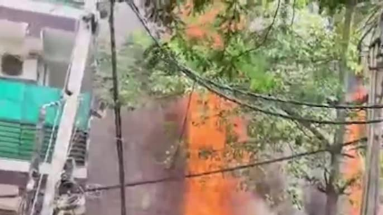 21 killed in massive fire at Delhi hotel, Rescue Operation underway