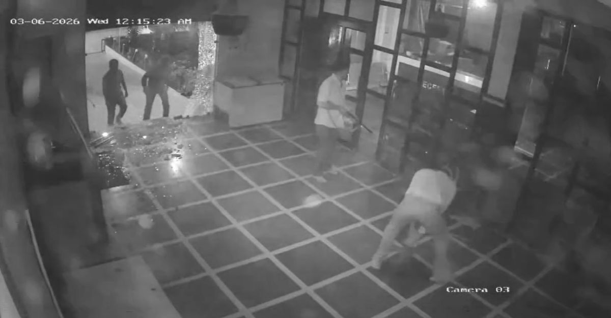 Gwalior: Dispute over food order turns violent, firing reported