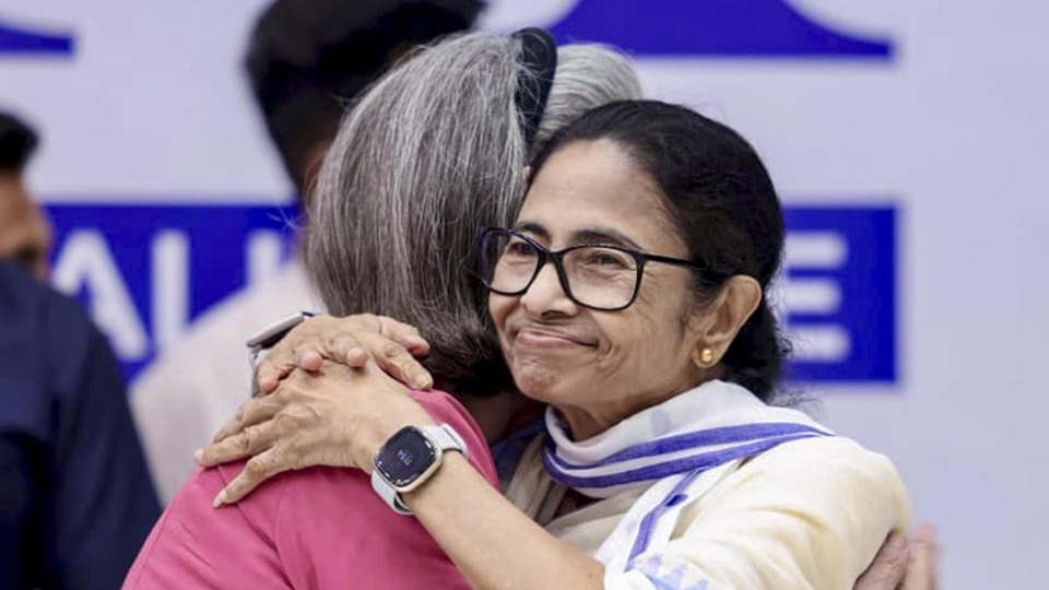 Mamata-Sonia talks spark fresh TMC-Congress merger rumours after Delhi meetings