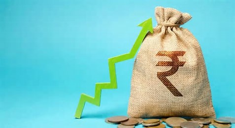Rupee registers gain as crude oil prices eases