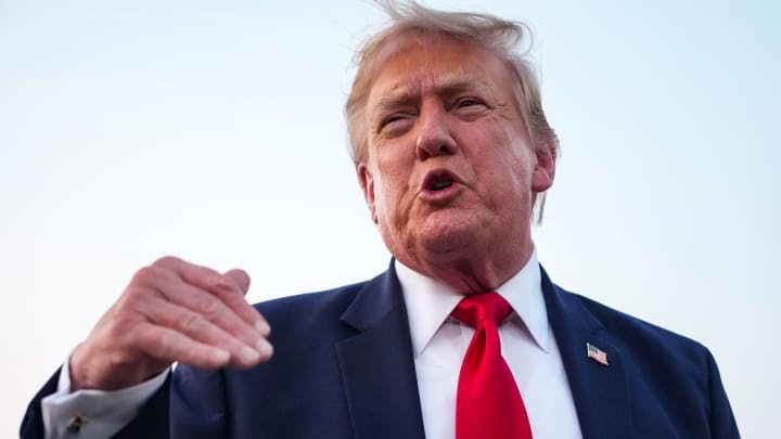 Trump slaps new tariffs on 60 trade partners as trade pact expires