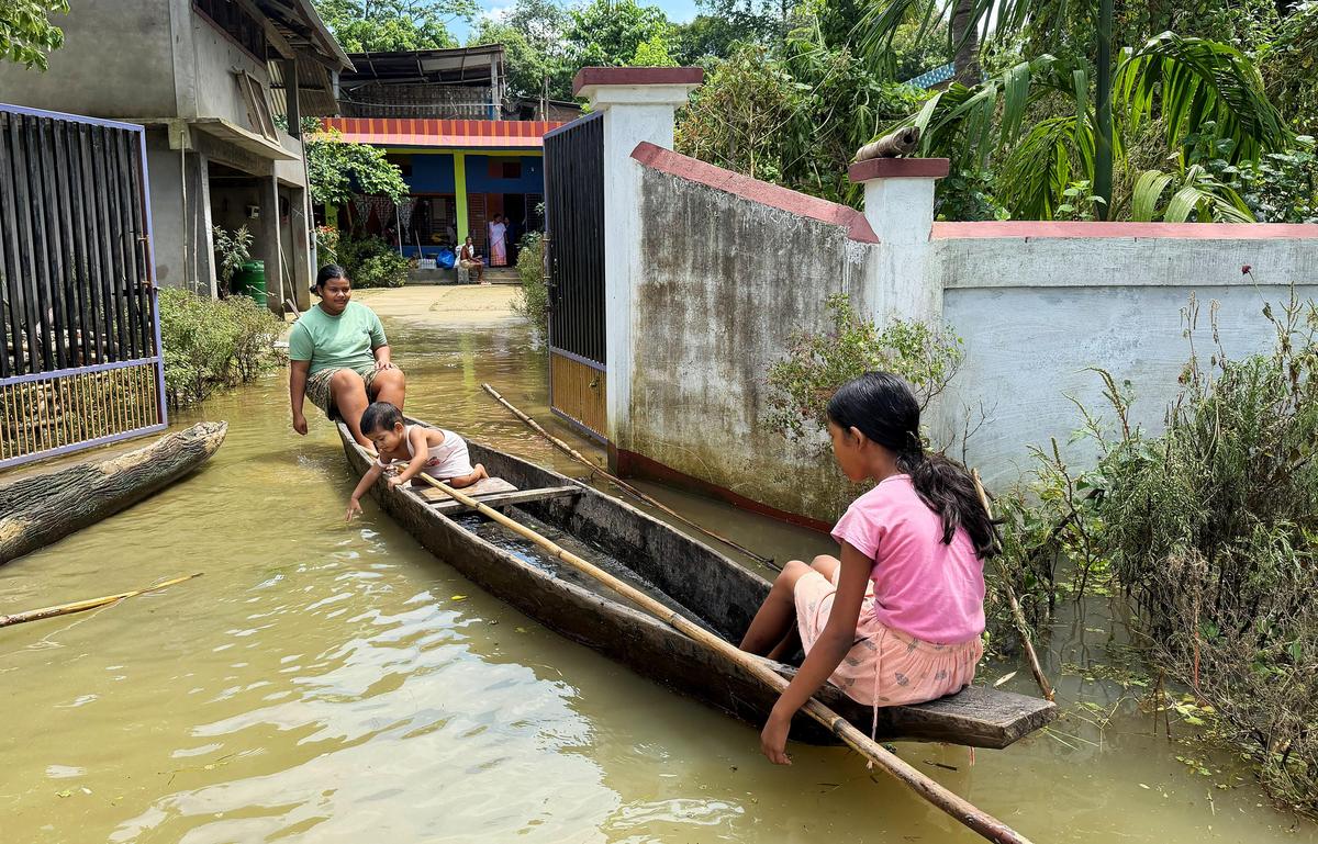 Flood water begins to retreat in Assam