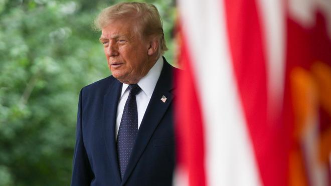 Trump threatens Iran, says ‘1000 missiles loaded and locked’