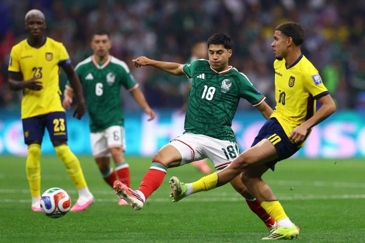 Quinones, Jimenez lead Mexico into FIFA World Cup Last 16 with historic win