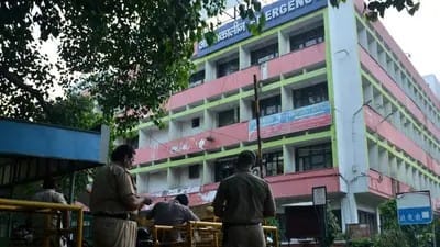 GTB Hospital patient dies hours after ceiling fan falls during treatment