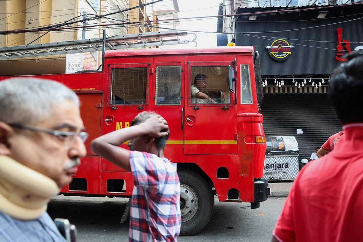 Guest houses and restraunts cum bar under scrutiny following fire at Mirza Ghalib Street