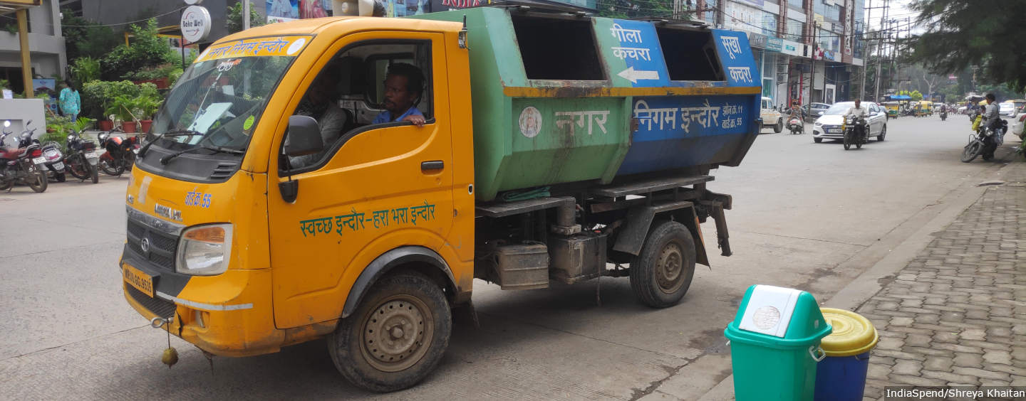 Municipal garbage truck instead of hearse-Corpse sent home by a Government hospital in MP