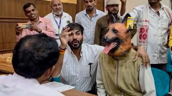 Man wears dog mask to protest over stray menace in MP’s Khandwa