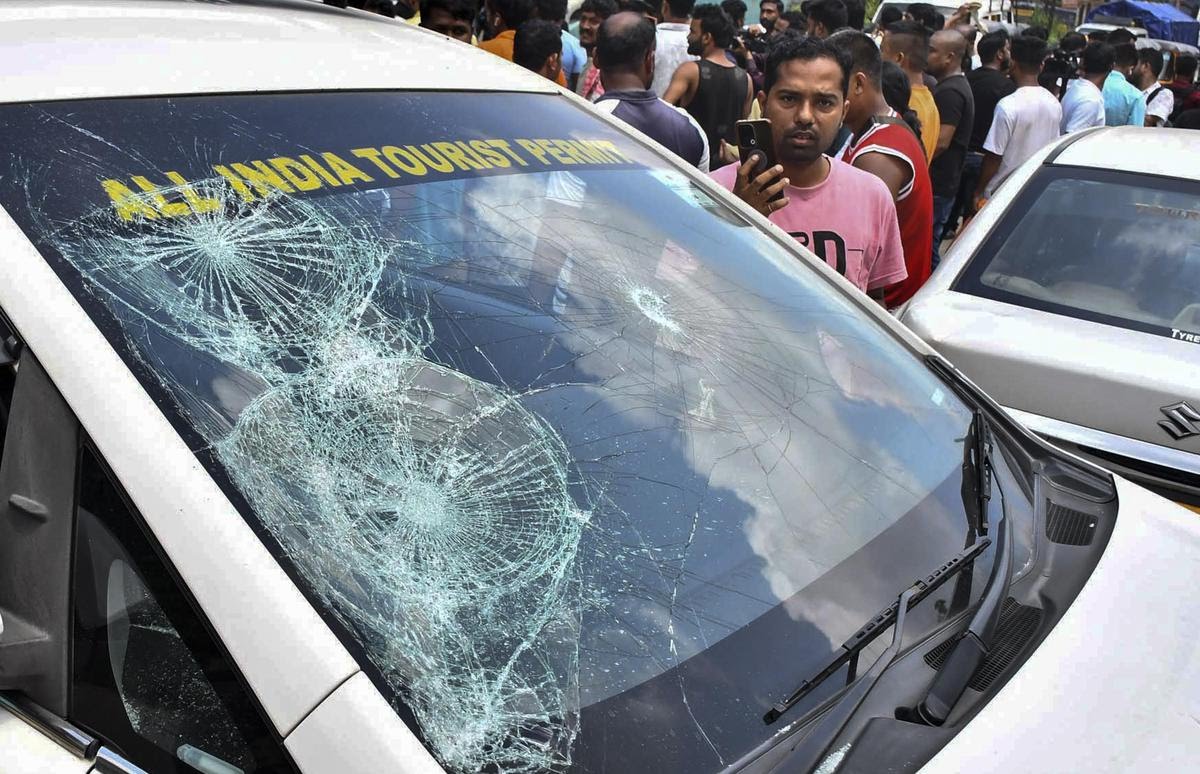 Assam and Meghalaya agree to complete evacuation; Joint hotline planned