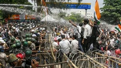 Ranchi Job aspirants clash with Police during Assembly March over exam irregularities