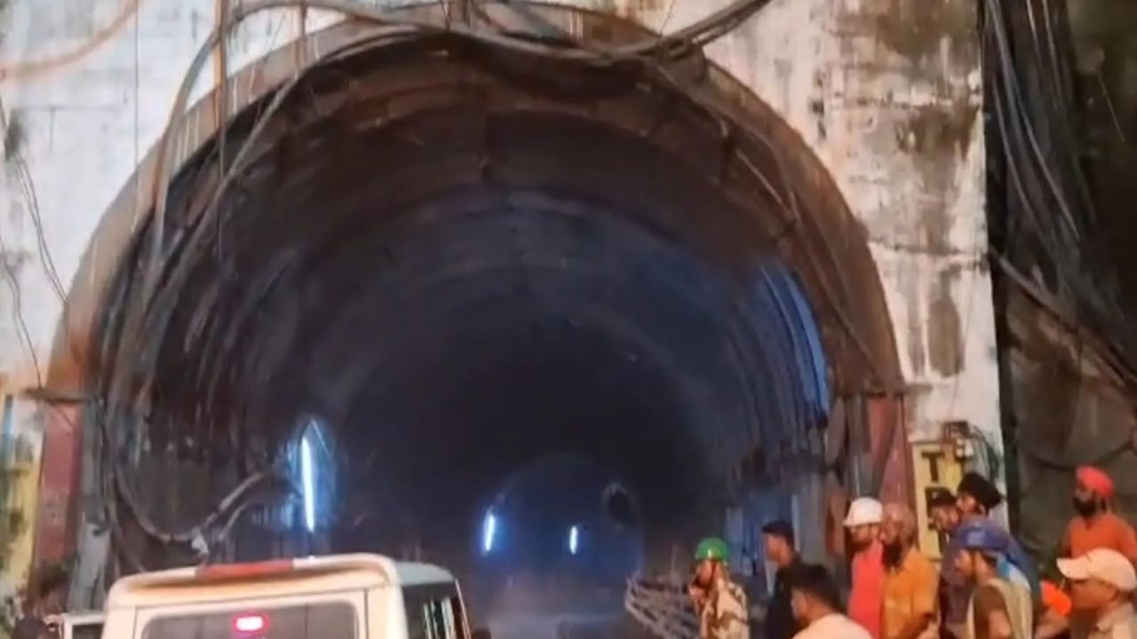 Chamoli Tunnel Tragedy: 7 killed, 3 workers trapped after water and debris surge