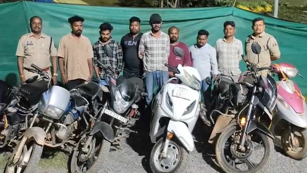 Seven gamblers arrested in Kondagaon Forest, cash and vehicles seized