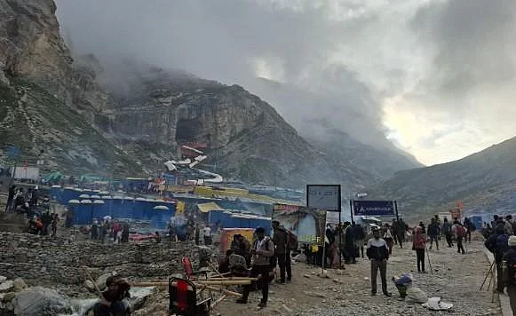 Amarnath Yatra suspended indefinitely in view of track repair and weather uncertainities
