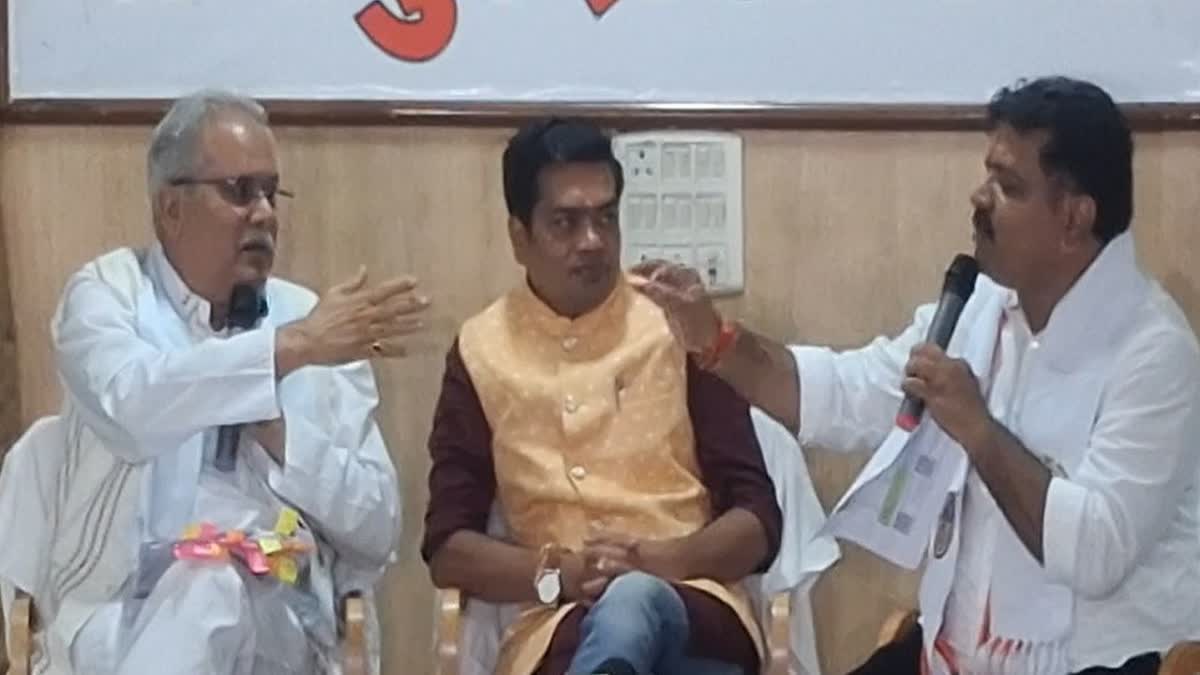 Ex Chhattisgarh CM and Deputy CM engage in fierce argument over PM Awas Yojana