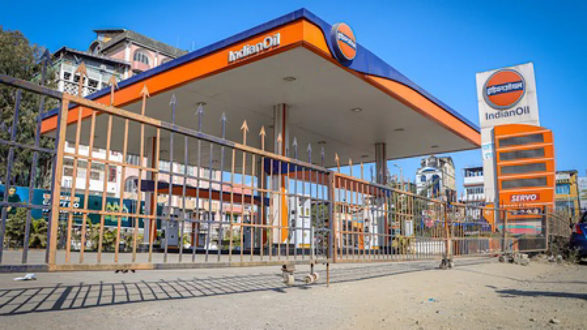 Petroleum dealers demand exemption from MDR; hold meeting with Petroleum Ministry