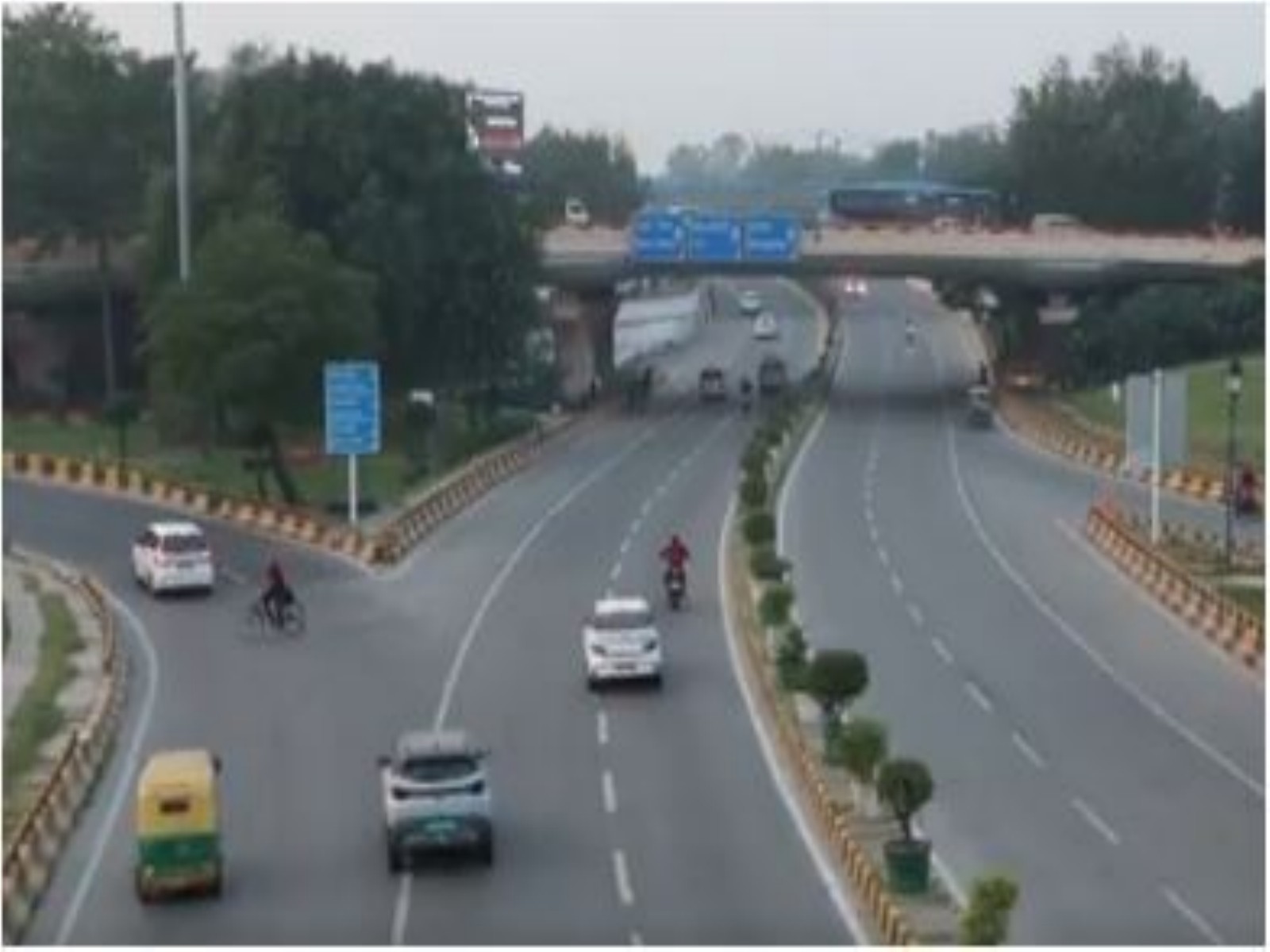 Delhi AQI Improves to ‘Moderate’Category at 190