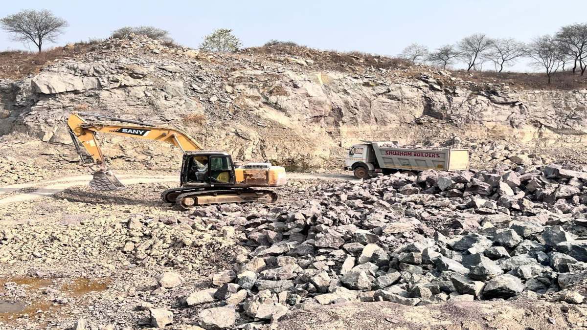 Illegal Stone Mining: Five contractors fined Rs 2.90 crore, seven machines seized