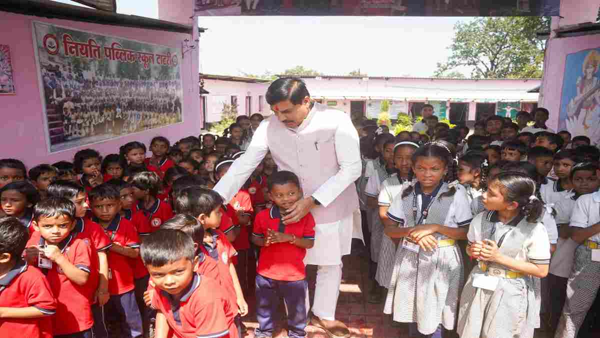 Madhya Pradesh CM Mohan Yadav surprises schoolchildren during visit to Mandla