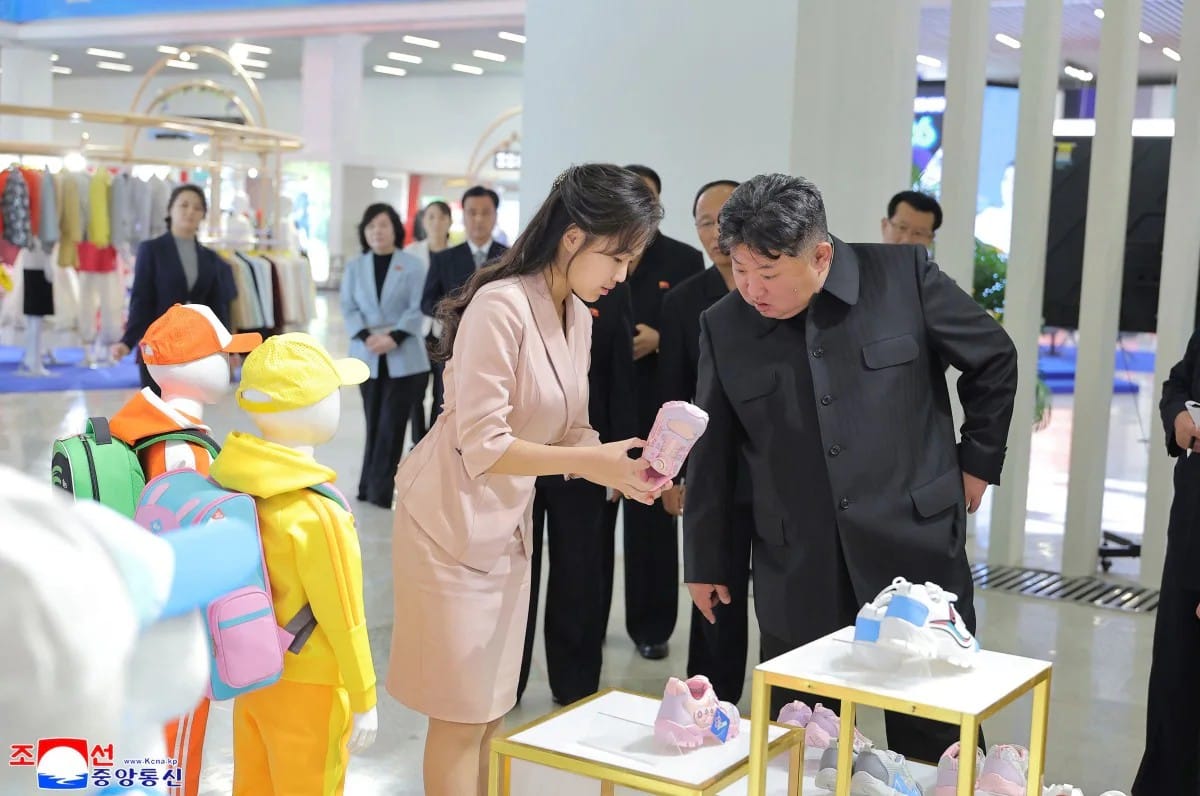 Kim Jong Un appears at exhibition after unverified death rumours