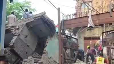 Seemapuri Building Collapse: 8 rescued, 5 missing as rescue operation underway In Delhi