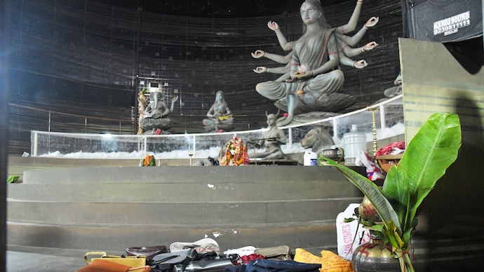 Kolkata Durga Puja Pandal Stampede: Police cite mismanagement, misleading announcement