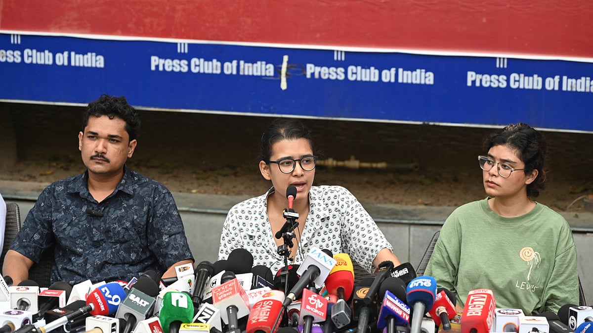 Neha Bora challenges Delhi police notice; says, ‘No permission needed to hoist flag’