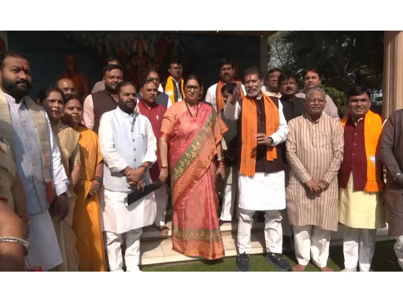 BJPs Smriti Irani visits Chhattisgarh; Will hold delegations with party members