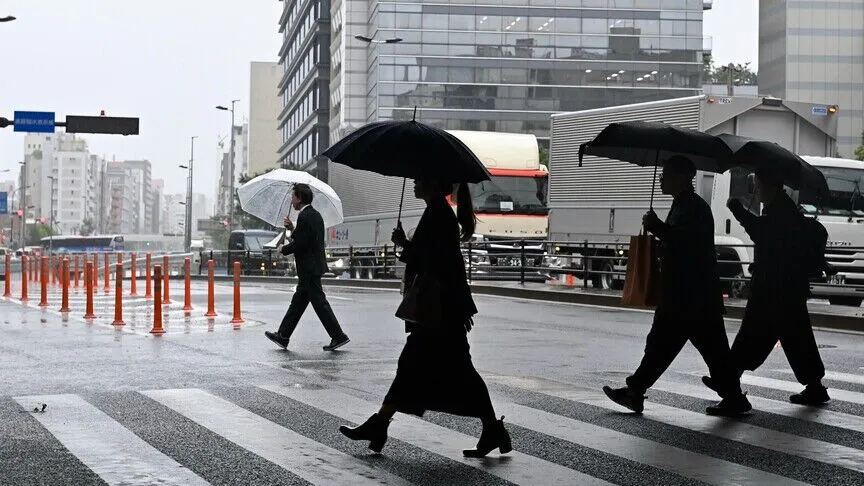 El Nino: Two extremes on opposite sides of the same Pacific Ocean